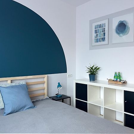 Shape&Color Premium Hostel ワルシャワ エクステリア 写真
