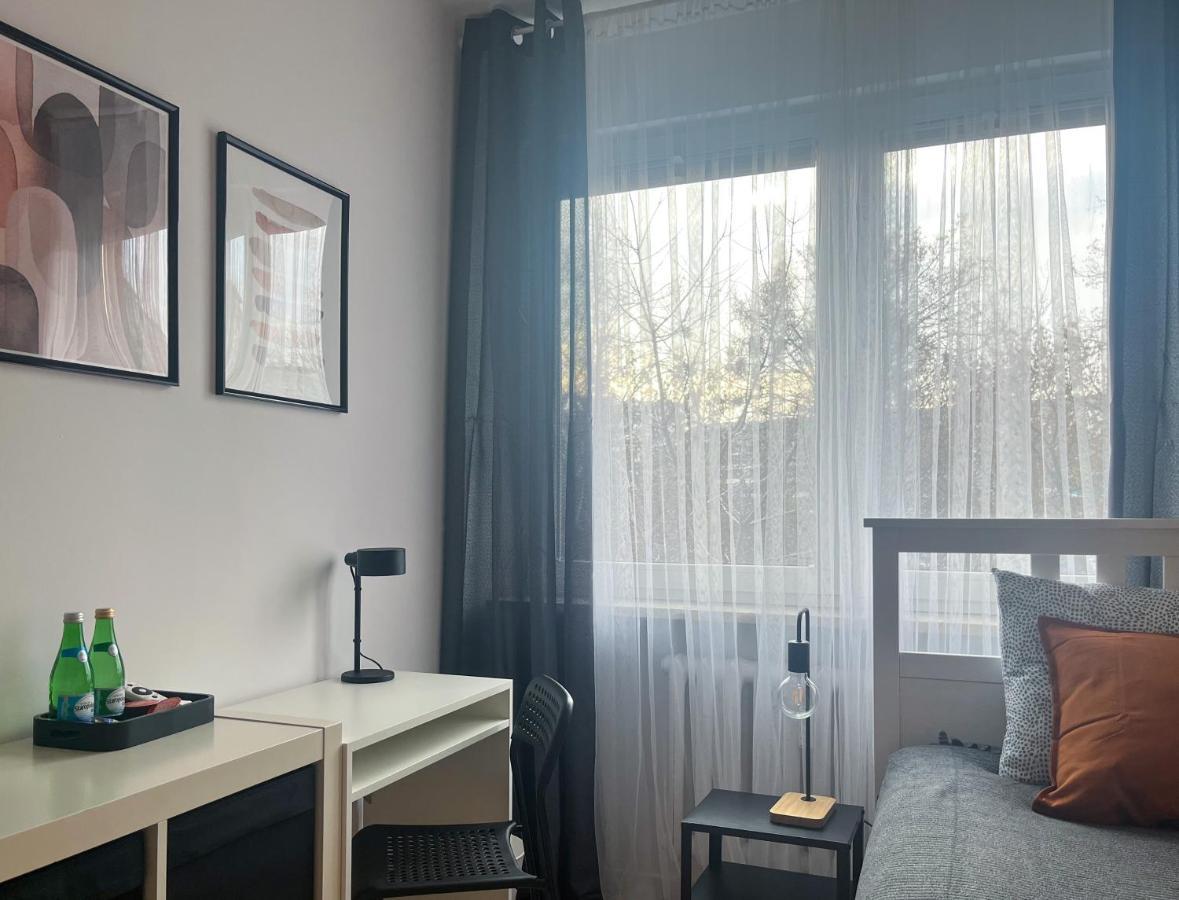 Shape&Color Premium Hostel ワルシャワ エクステリア 写真