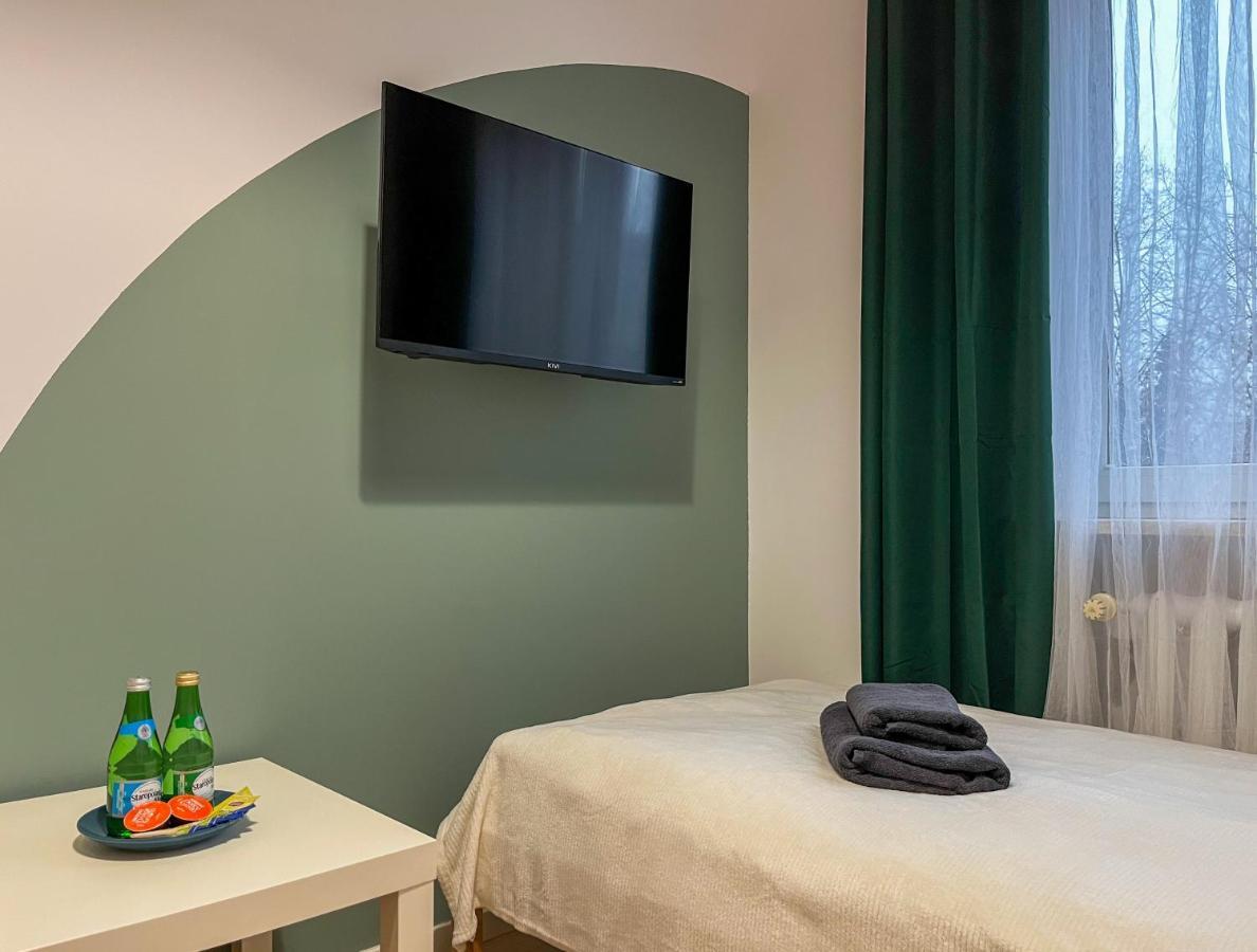 Shape&Color Premium Hostel ワルシャワ エクステリア 写真